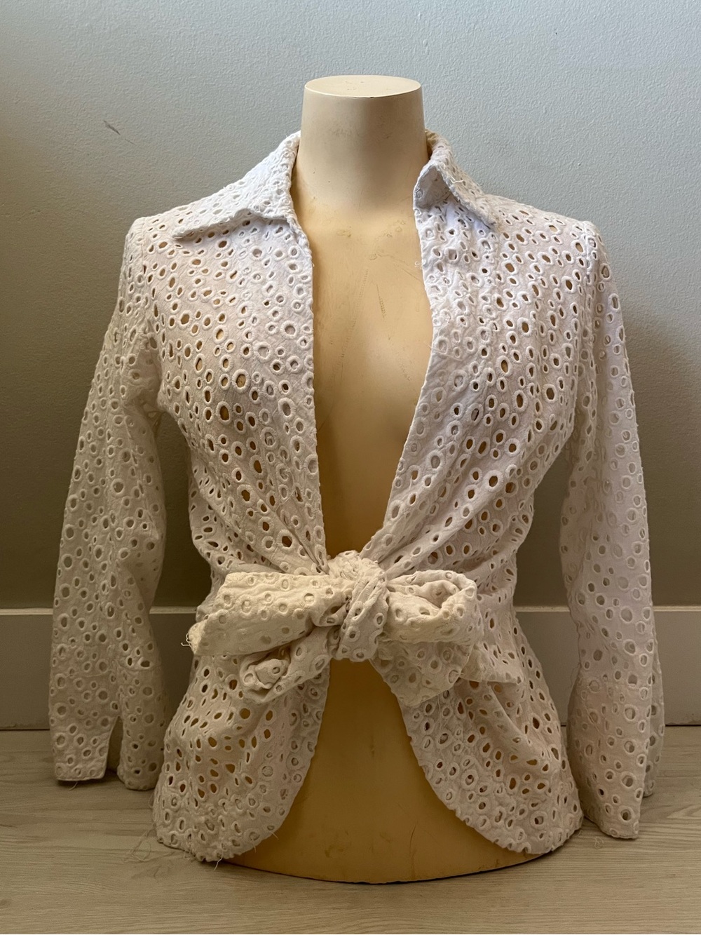 Mishca white women cotton blouse with circle hole design tie front